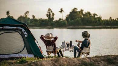 nhung-vat-dung-can-mang-theo-va-luu-y-khi-di-camping-hoac-trekking-doi-nui