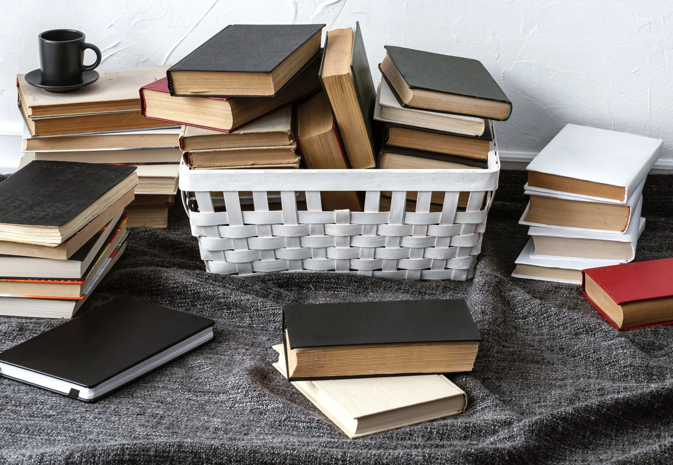 khong-can-toi-gian-chi-can-y-thuc-nhung-mon-ban-nen-mua-do-cu-thay-vi-moi